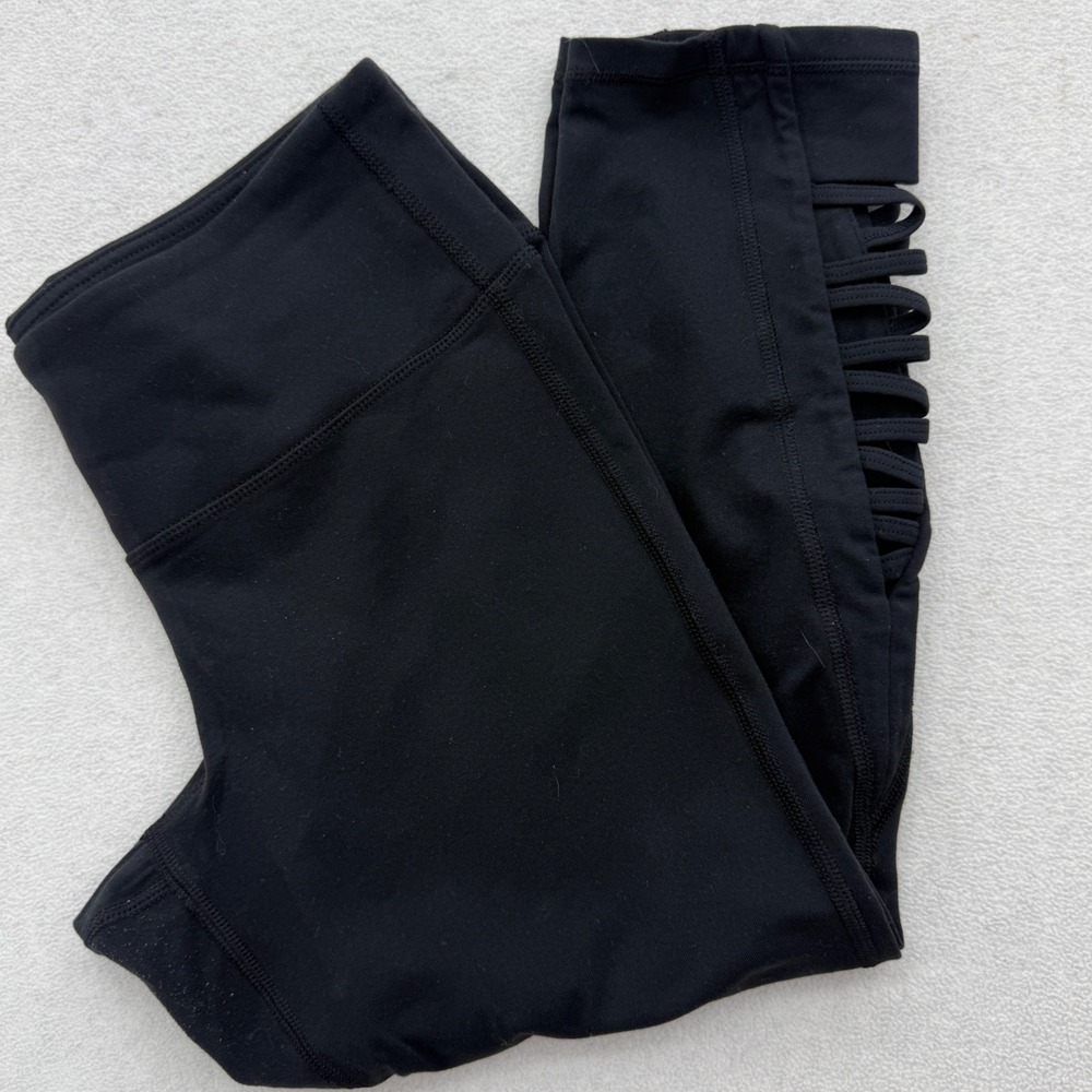 Athleta Leggings Women S Black Cropped Cutout Strappy Hem Yoga Pants‎ Activewear